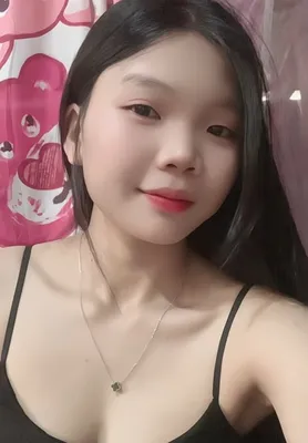 Mina from Vietnam on a random video chat match — live cam conversation on imetzu